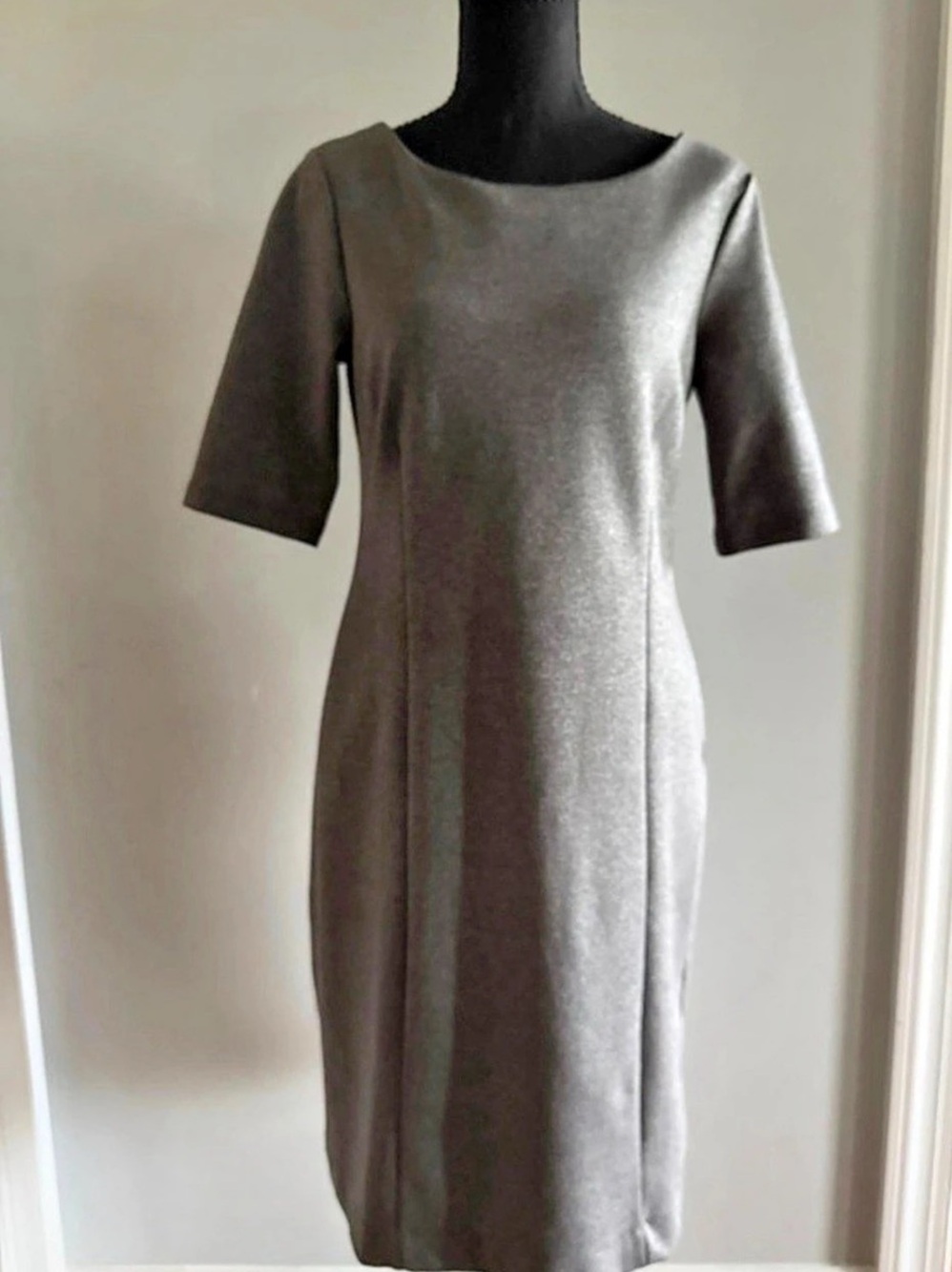 Banana Republic Gray Midi Dress Size 6 Like New